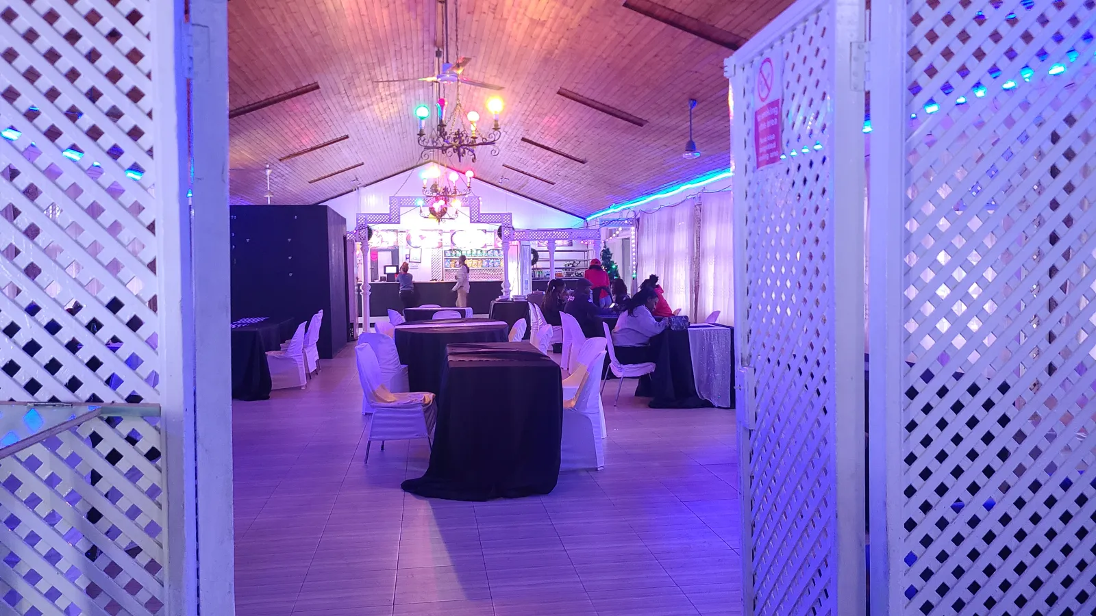 Outdoor dining at Parkview Restaurant in Harare
